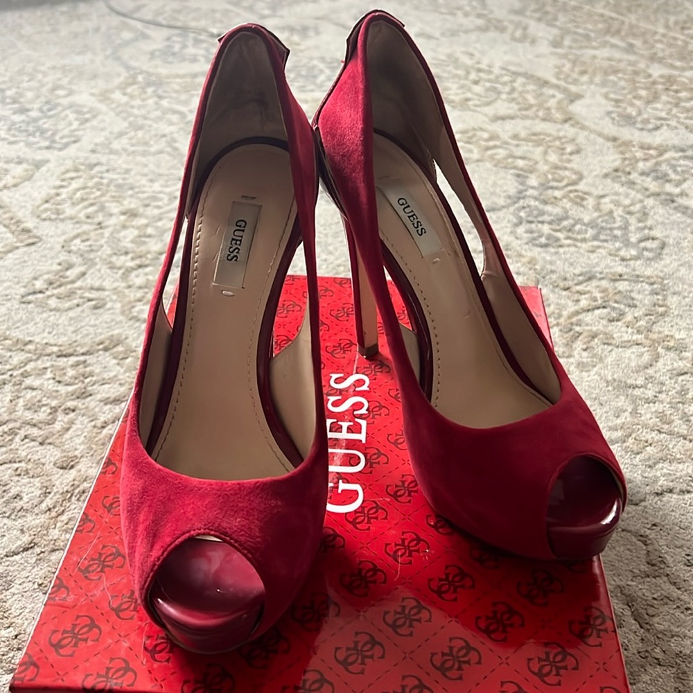 GUESS Red Suede Platform Pumps